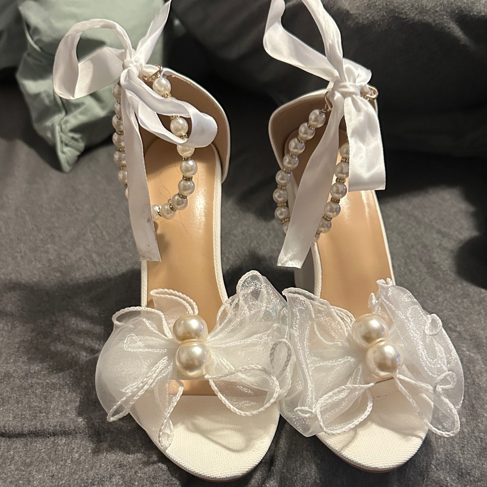 Elegant White Pearl-Embellished Women's Heels